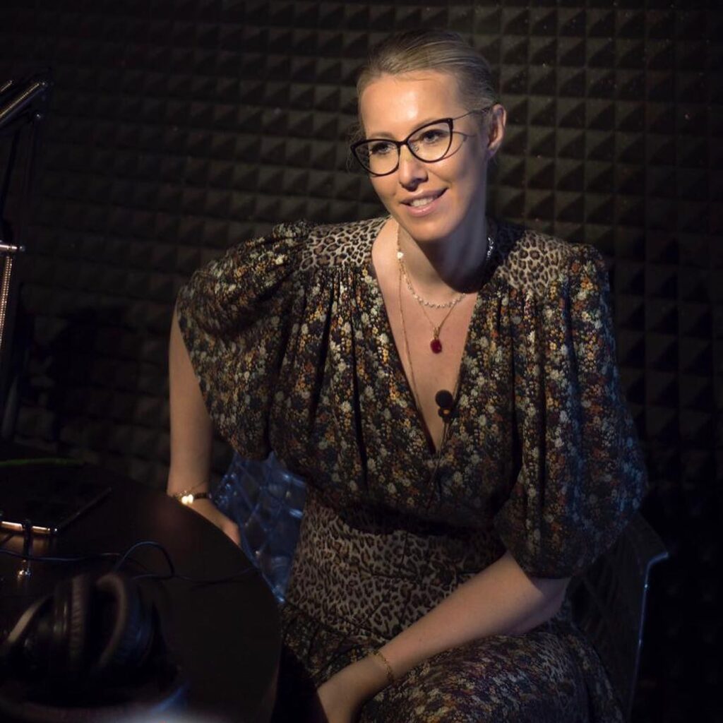 Vladimir Putin a cerut arestarea finei sale. Ksenia Sobchak îl înfruntă: „Sunt cetățean al Rusiei, nu emigrez nicăieri”