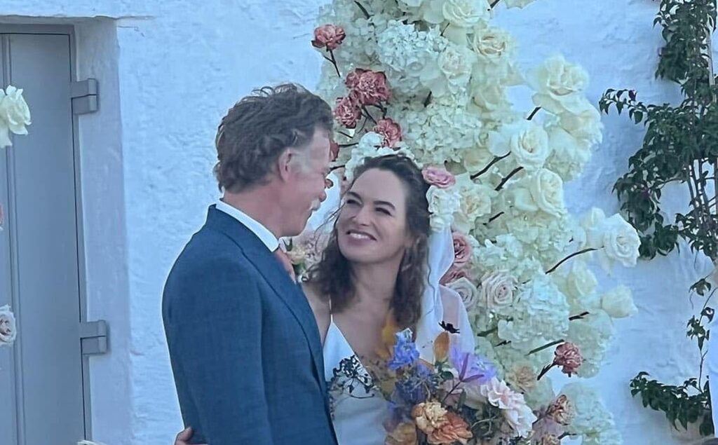 Actorii Lena Headey și Marc Menchaca s-au căsătorit. Emilia Clarke și Sophie Turner, printre invitații care au luat parte la evenimentul restrâns