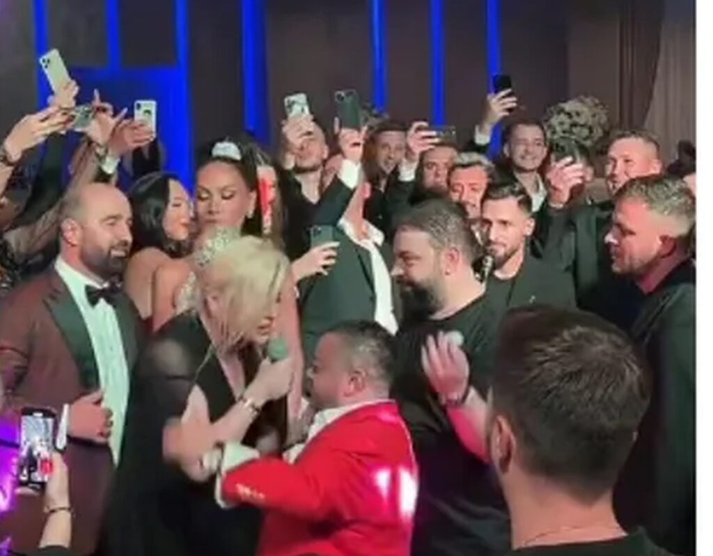 Loredana Groza, Adrian Minune și Florin Salam, chemați să cânte la o nuntă cu pretenții. Alex Bodi a cheltuit zeci de mii de euro pe dedicaţii