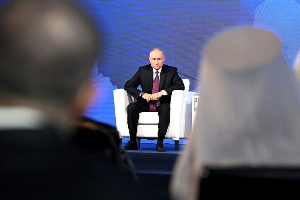 Un terorist la Kremlin. A fost o vreme când Putin și adepţii săi au crezut că ar fi posibil să ocupe Ucraina în trei zile