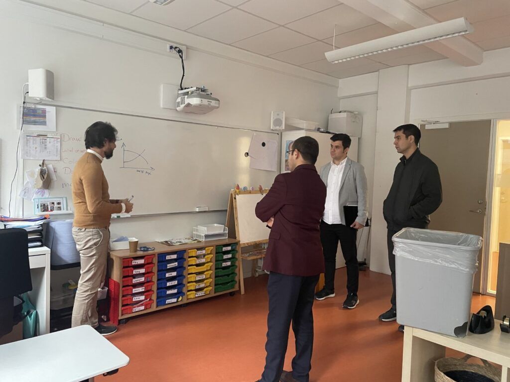 Profesorii din Oradea au vrut să se inspire de la cei care predau în liceul cu cel mai mare punctaj DP din Danemarca