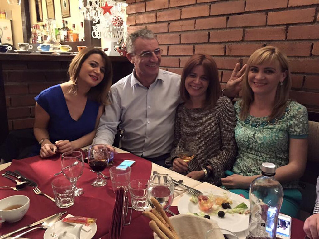 Cum arăta, în copilărie, Crăciunul milionarului de azi Beniamin Rus