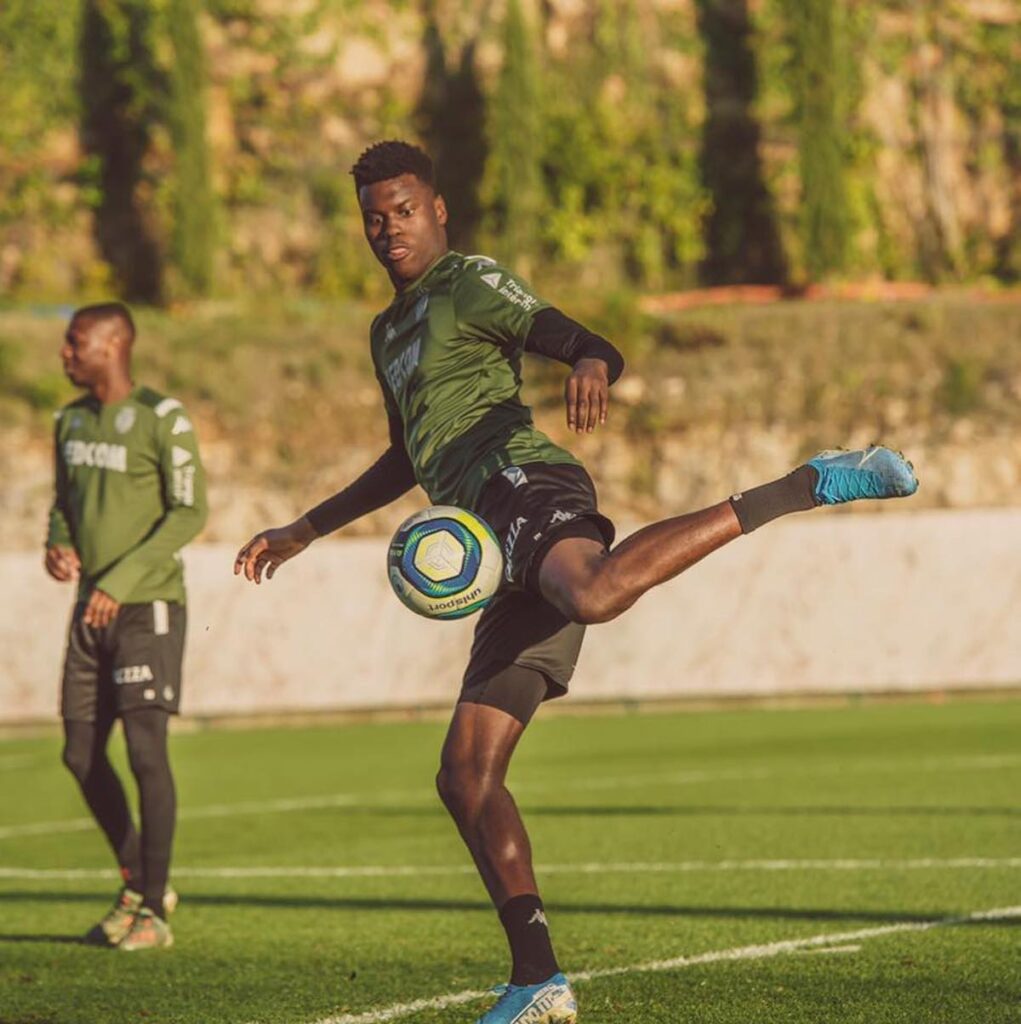 Chelsea a început discuțiile pentru Benoit Badiashile, steaua în ascensiune de la Monaco
