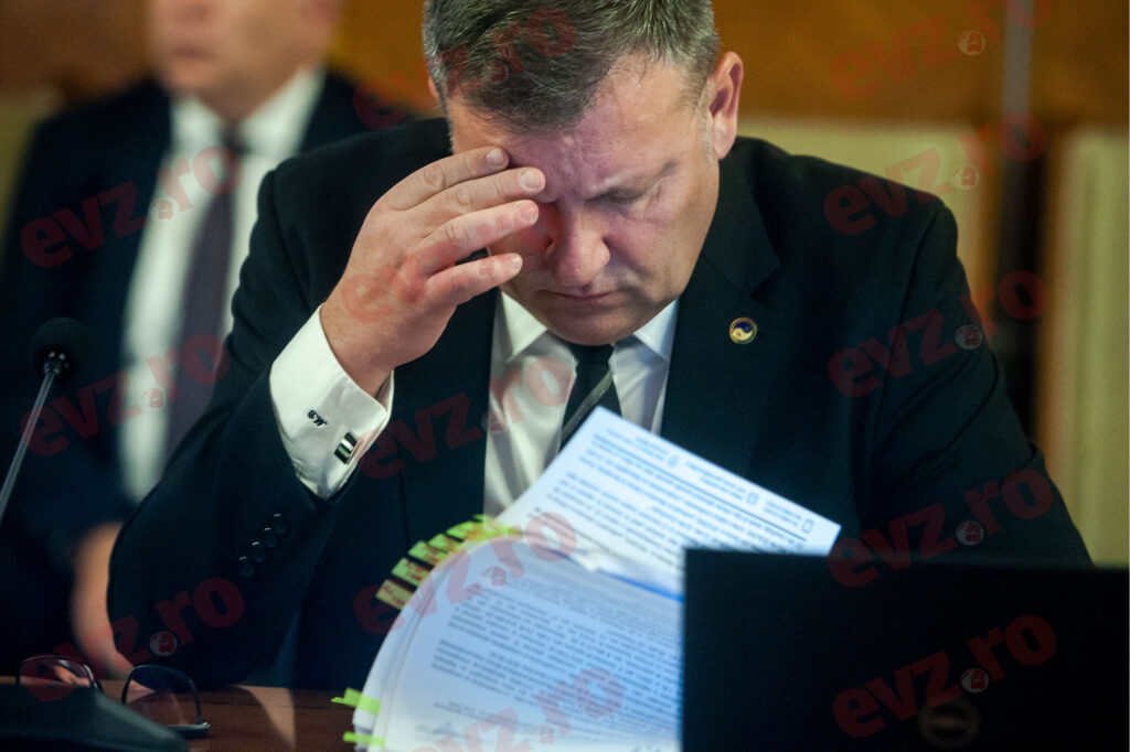 Ministrul Marius Budăi vrea să crească din nou salariul minim. Cu cât vor crește contribuțiile, după această mutare