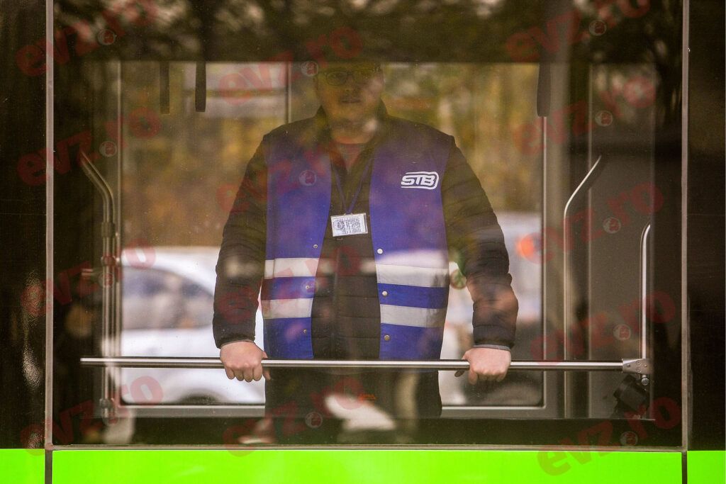 Controlor STB, bătut pe linia 10. Agresorul a reușit să scape