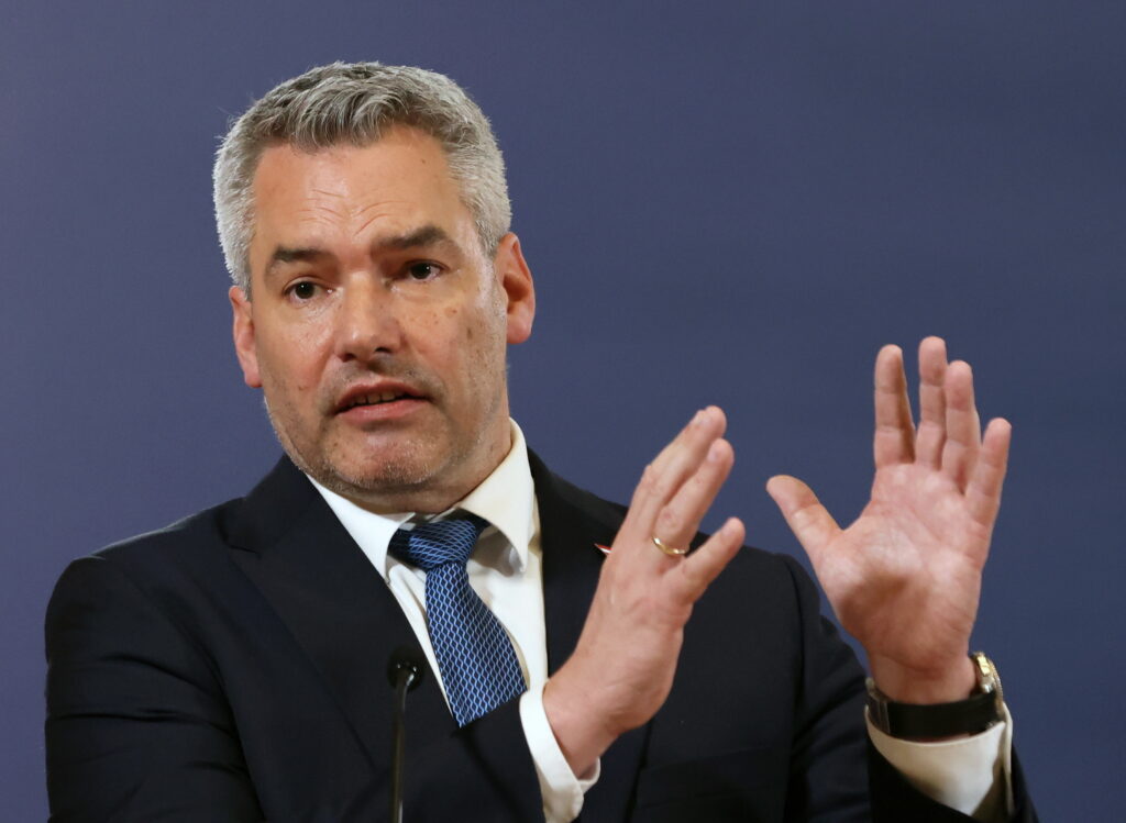 NYT: Austria se luptă să rămână dependentă de gazul din Rusia. Dedesubturile prieteniei dintre Viena și Moscova