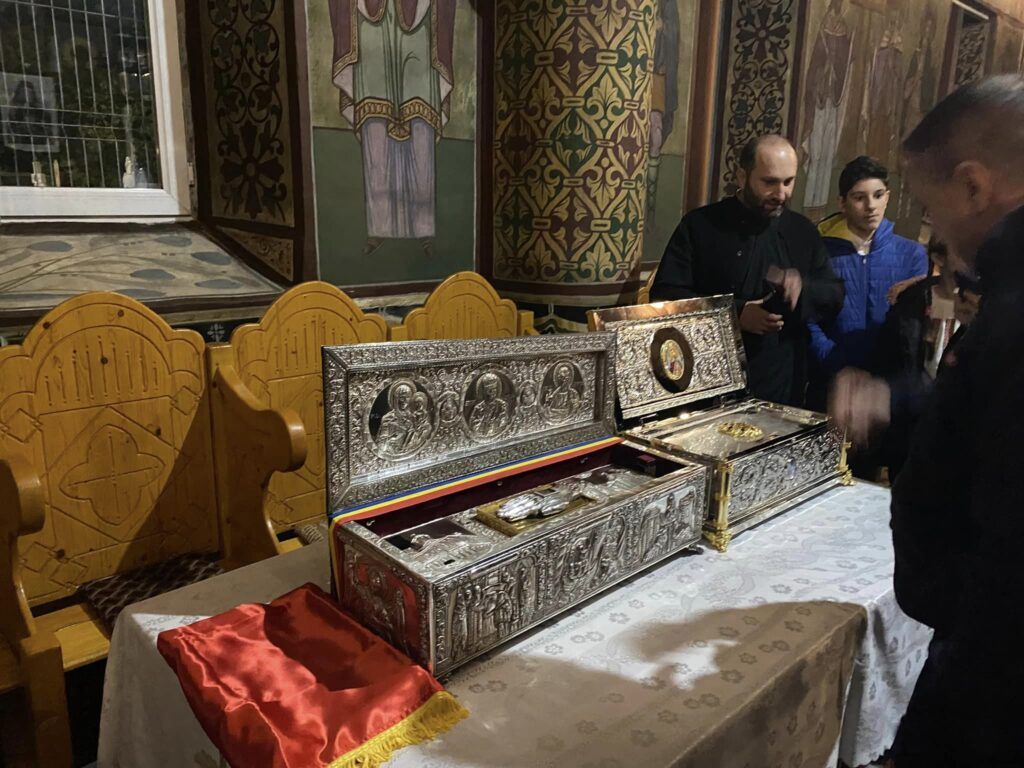 Brâul Maicii Domnului va fi adus la Biserica Sfântul Gheorghe-Nou. Vor fi patru zile de pelerinaj