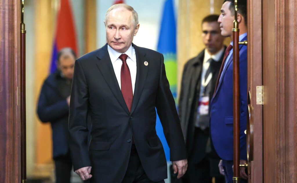 Un istoric rus explică strategia lui Putin. Urmărește împărțirea Ucrainei după scenariul corean „Paralela38”: Acum luptă pentru pace
