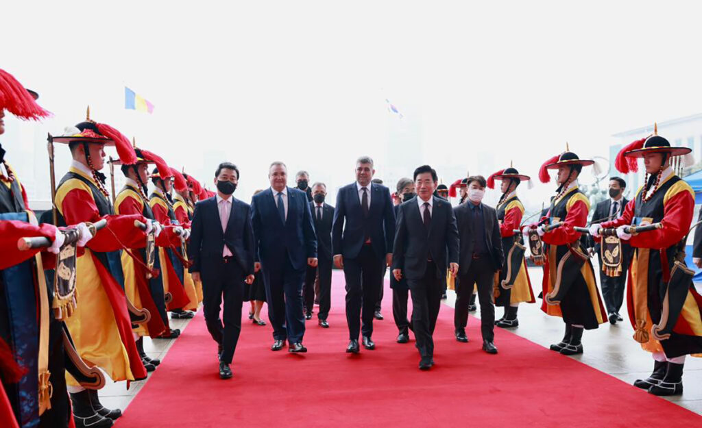 România şi Coreea de Sud intră „într-o nouă etapă”. Prima concluzie a lui Marcel Ciolacu după vizita la Seul