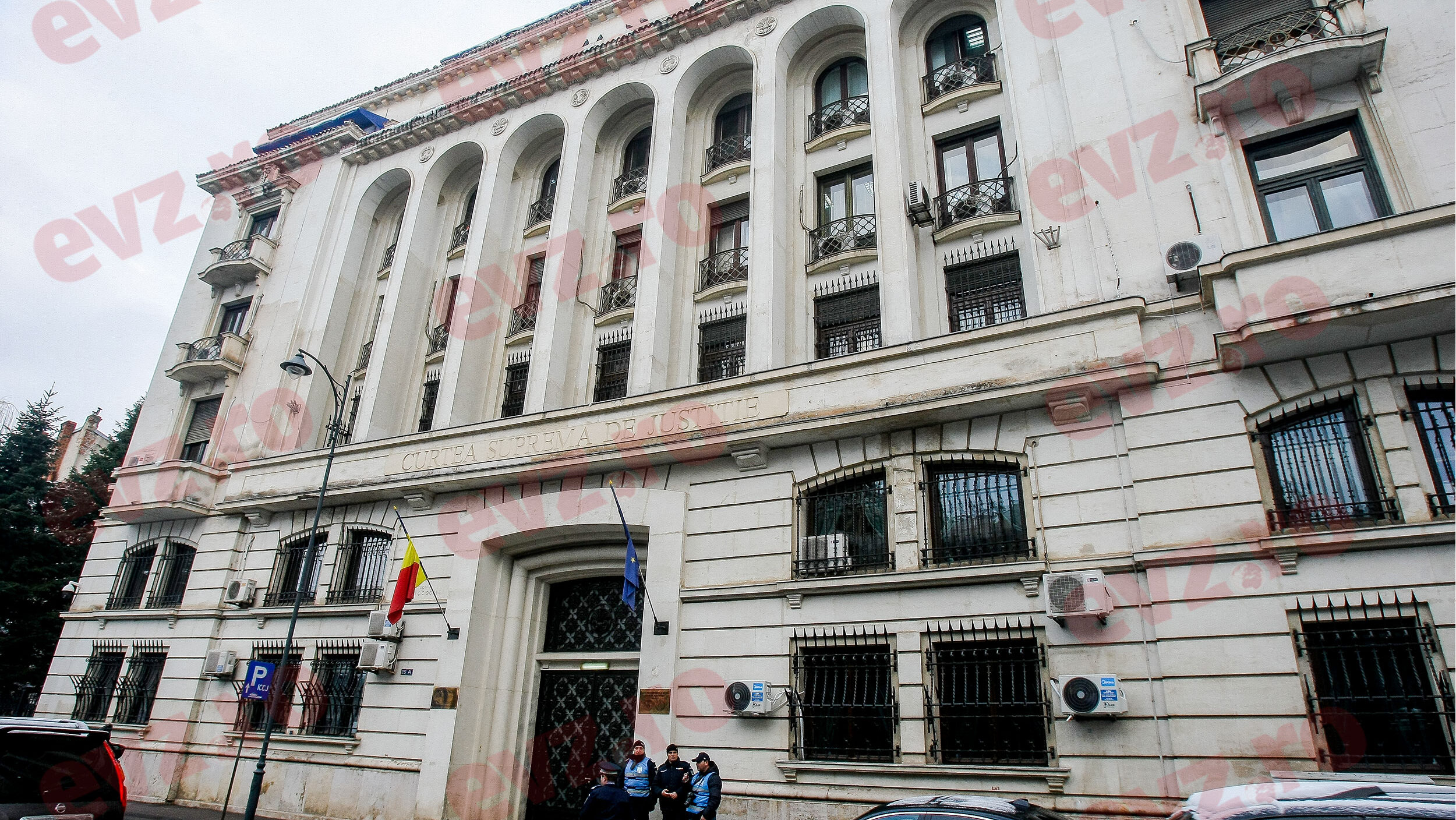 Comitetul pentru legile justiției, înființat de  Bolojan, blocat de ÎCCJ. Instanța invocă un posibil exces de putere