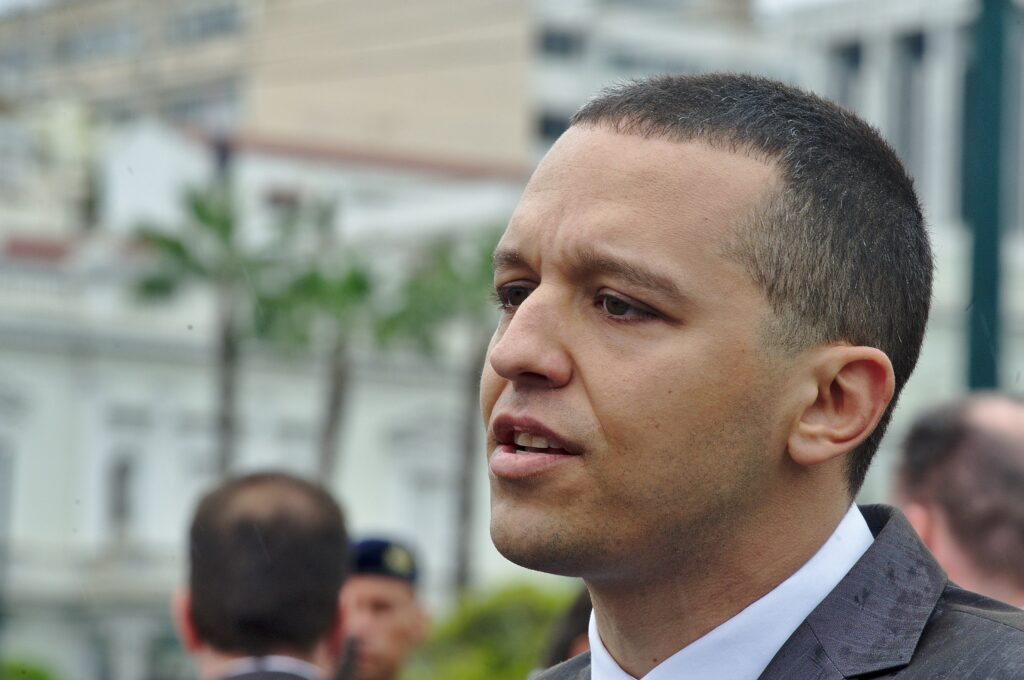 Guvernul grec caută o soluție politică și juridică pentru a împiedica ascensiunea unui nou partid de extremă-dreaptă