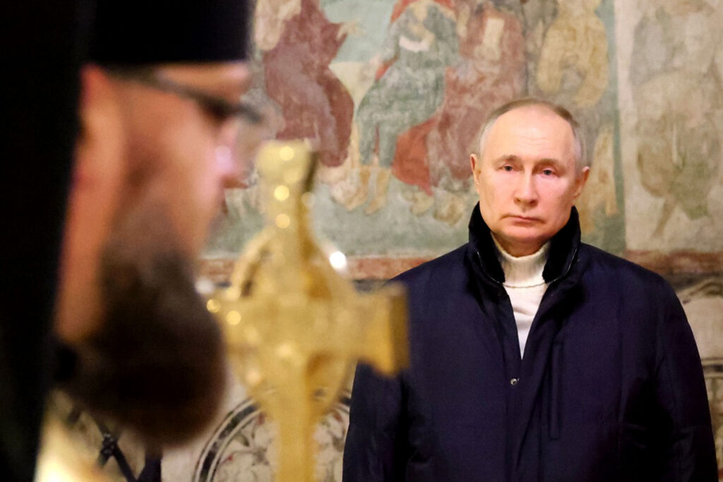 A fost identificată blonda misterioasă din anturajul lui Vladimir Putin. Anna Sidorenko este un medic din armata rusă