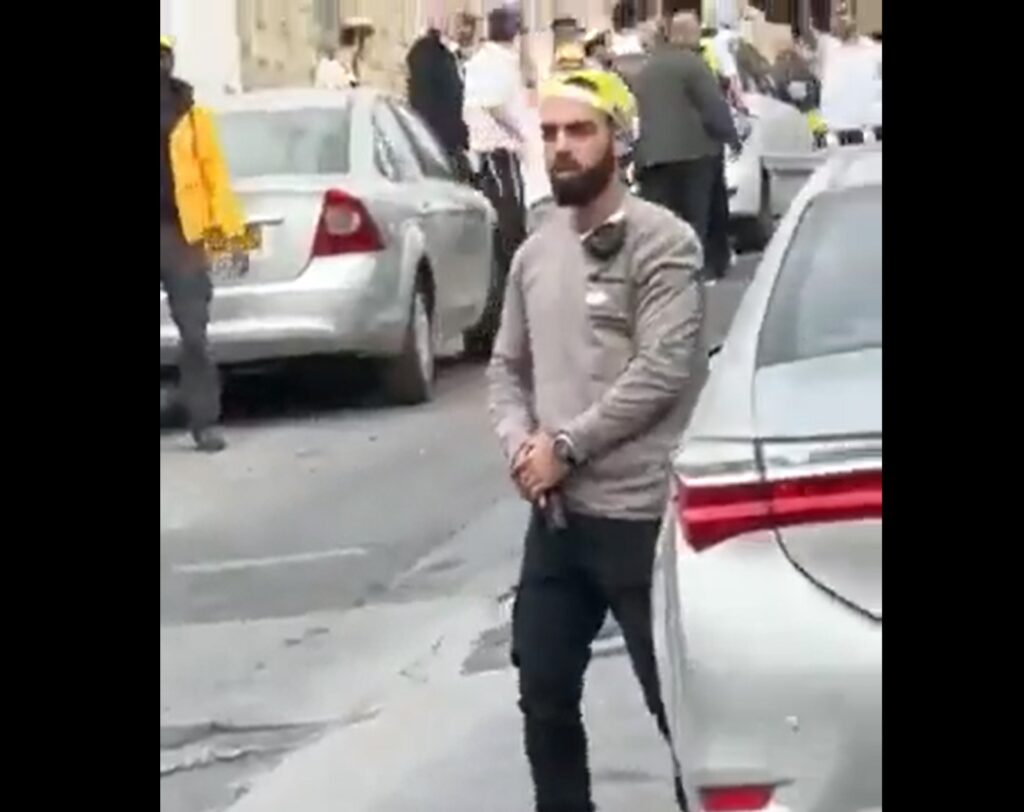 Doi bărbați răniți grav într-un nou atac la Ierusalim. Atacatorul ar fi un adolescent de 13 ani. Video