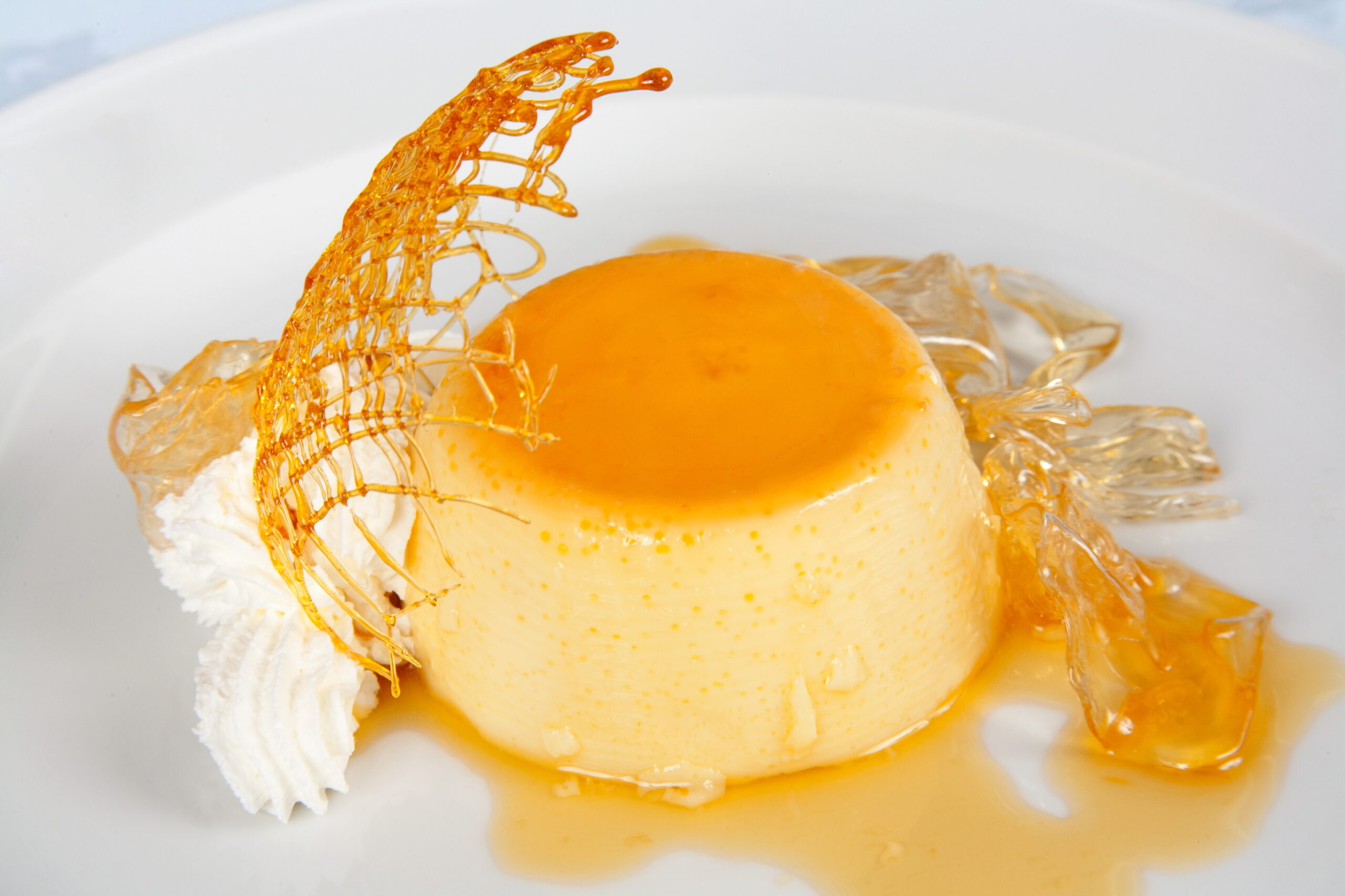 Crema de zahăr ars, un desert delicios și rapid de făcut