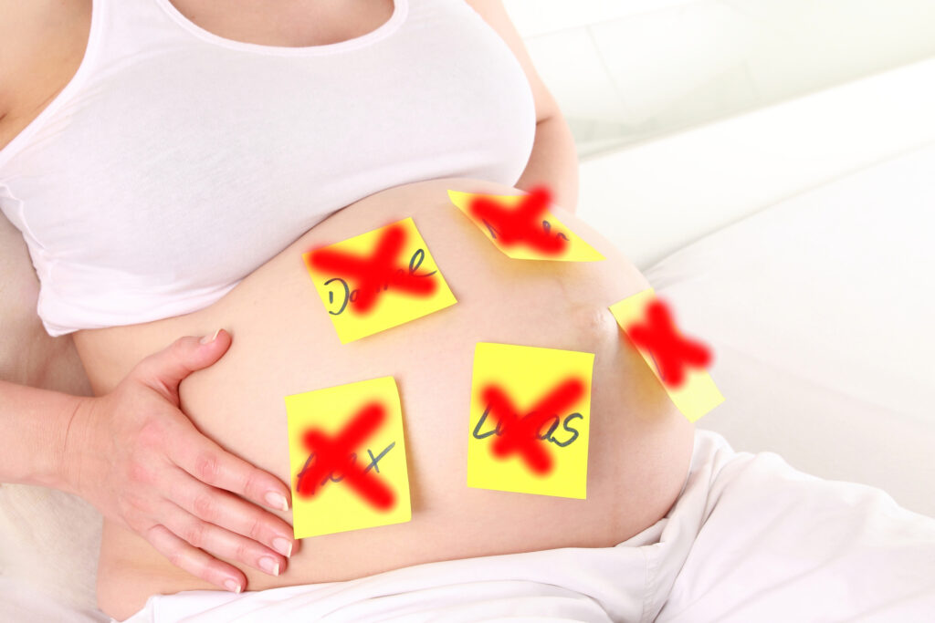 Nume interzise prin lege în România. Nu ai voie să îți botezi astfel copilul