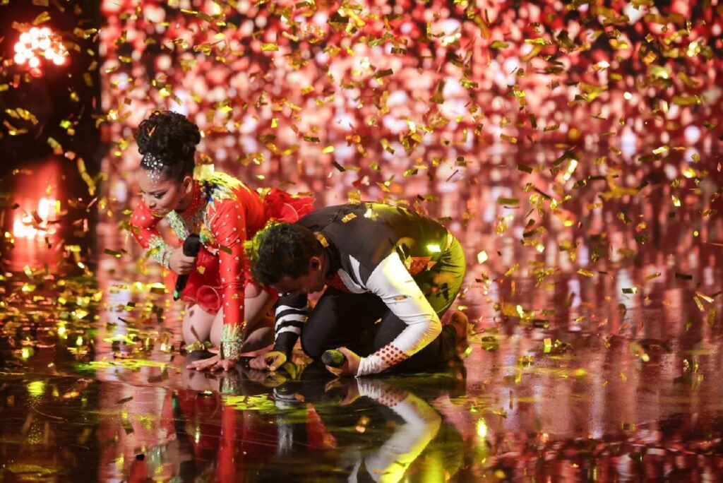 Spectacol de zile mari la „Românii au talent”. Un număr de senzație a primit Golden Buzz, de la Smiley și Pavel Bartoș. Foto