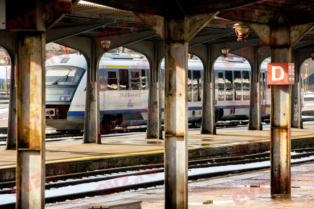 Haos la Gara de Nord. A căzut curentul la liniile de tren