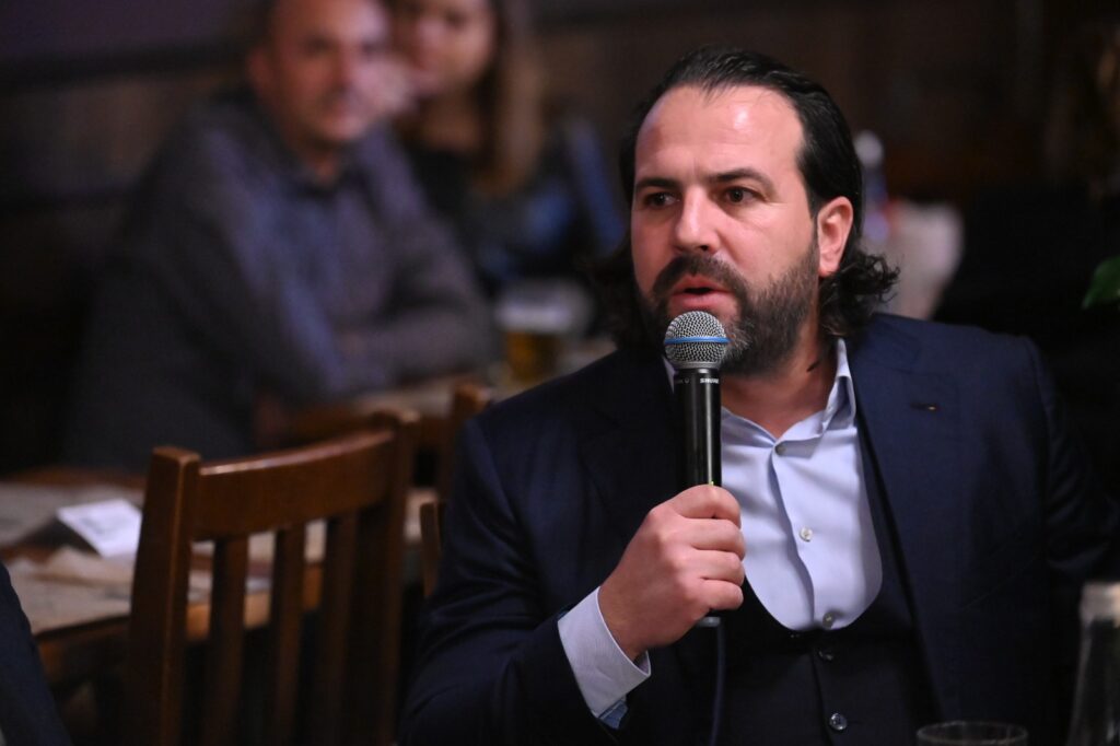 Investițiile în marketingul sportiv sunt atât o decizie de afaceri cât și un act de mecenat