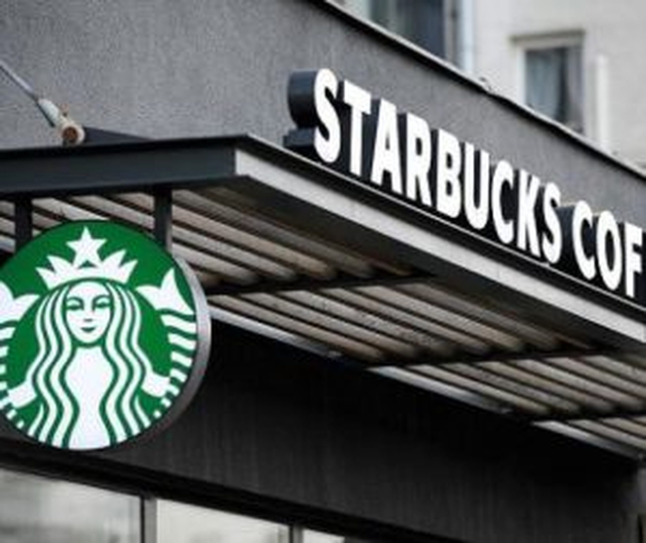 Starbucks, victorie în instanță în SUA. Ce înseamnă cazul pentru drepturile angajaților