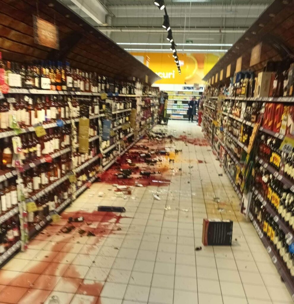 Inspectorii de asigurări evaluează pagubele cutremurelor din Gorj. Zeci de blocuri de locuințe sunt afectate