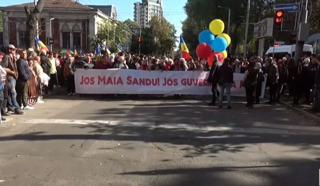 Manifestații violente au avut loc la Chișinău. Forțele de ordine au restabilit ordinea publică