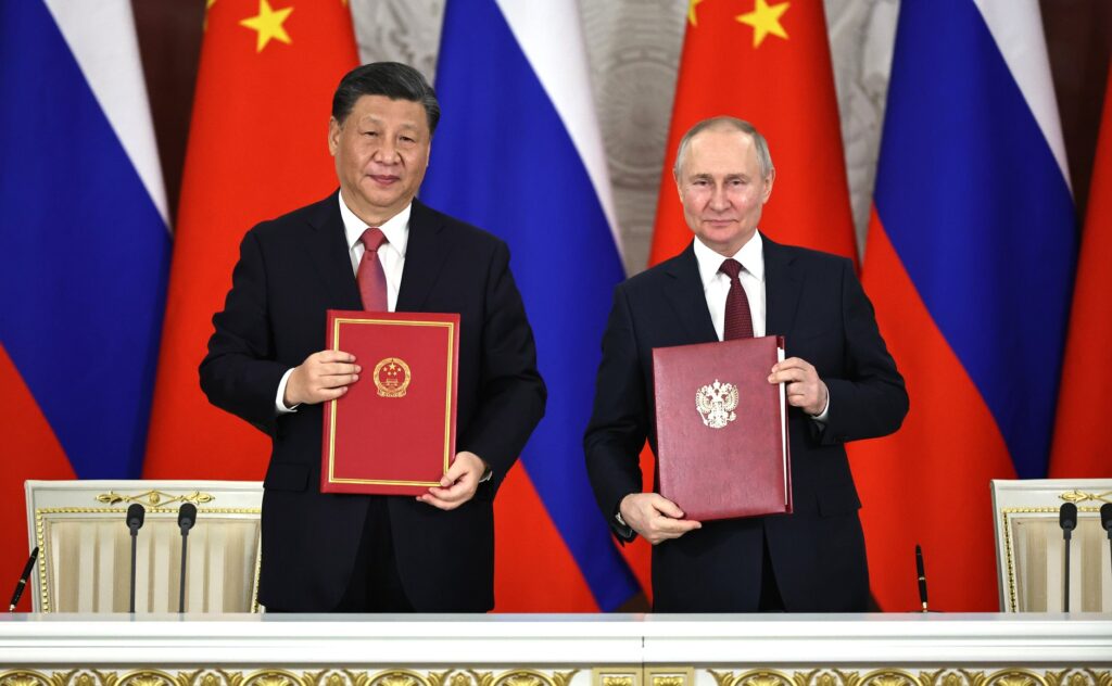 Rusia strânge legăturile cu China. Proiect militar secret dezvoltat de cele două țări