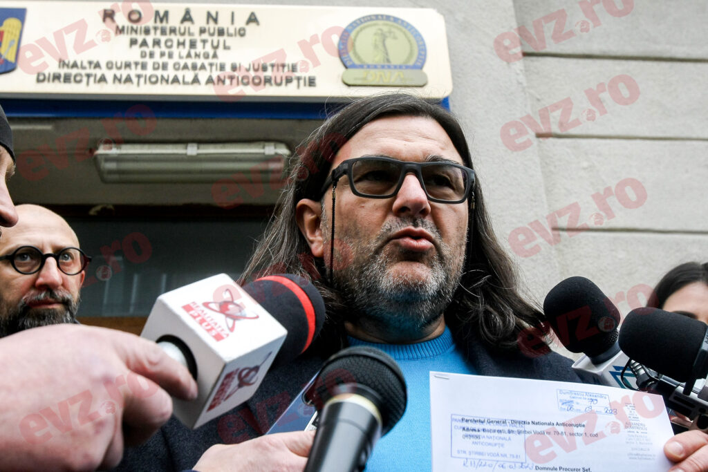 Demisii în PNL Sector 1. Doi consilieri locali acuză presiunile președintelui interimar