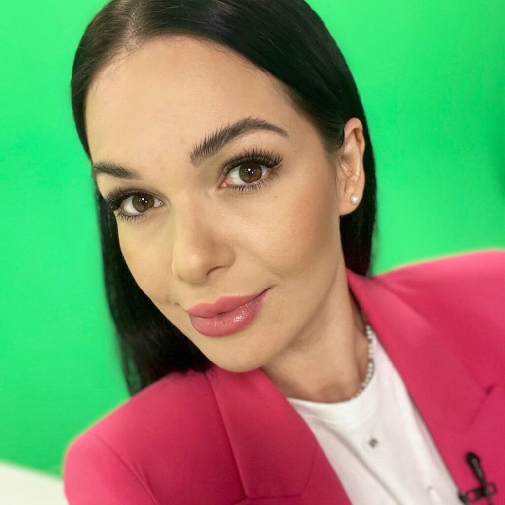 Deea Maxer, decisă să-și ia viața de la zero după despărțirea de Din. Primul pas a fost făcut