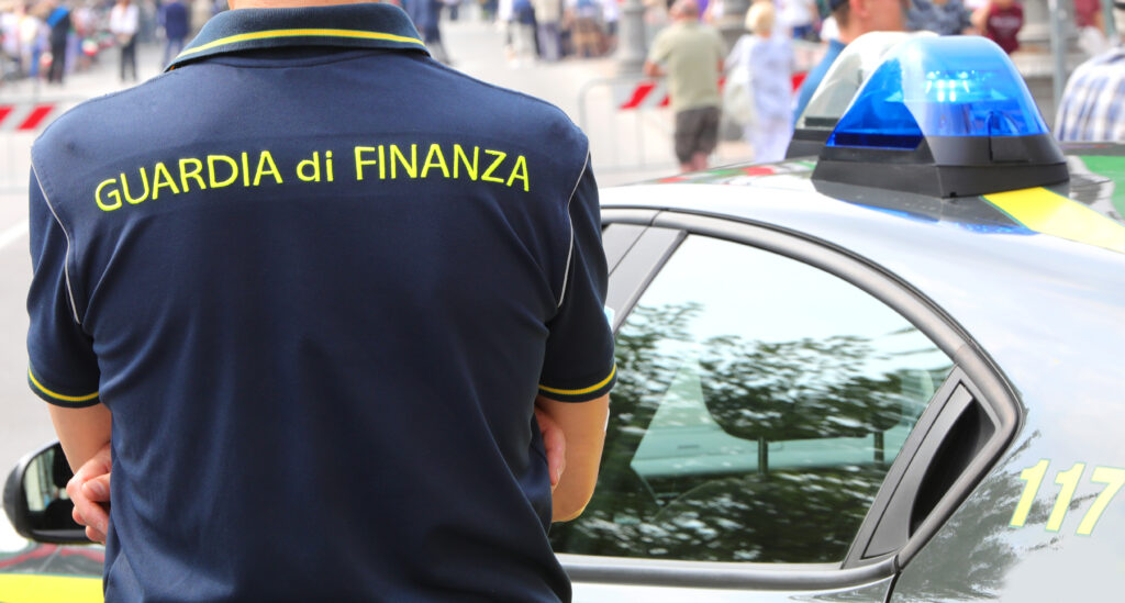 Controale la badantele din Italia suspectate de evaziune fiscală. Paguba este de 7,5 milioane de euro