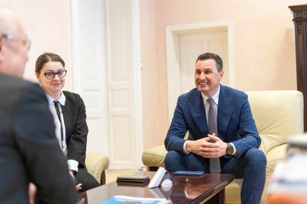 Tánczos Barna a semnat primul contract finanțat din PNRR. Cine beneficiază de bani şi unde se vor face primele împăduriri