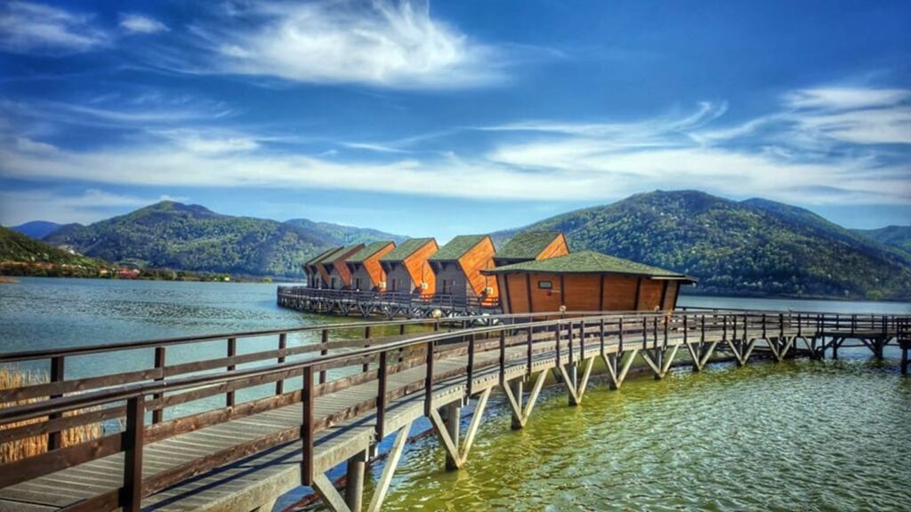 Berzasca din România asemuită cu Maldivele din Oceanul Indian. O destinație pentru o vacanță minunată