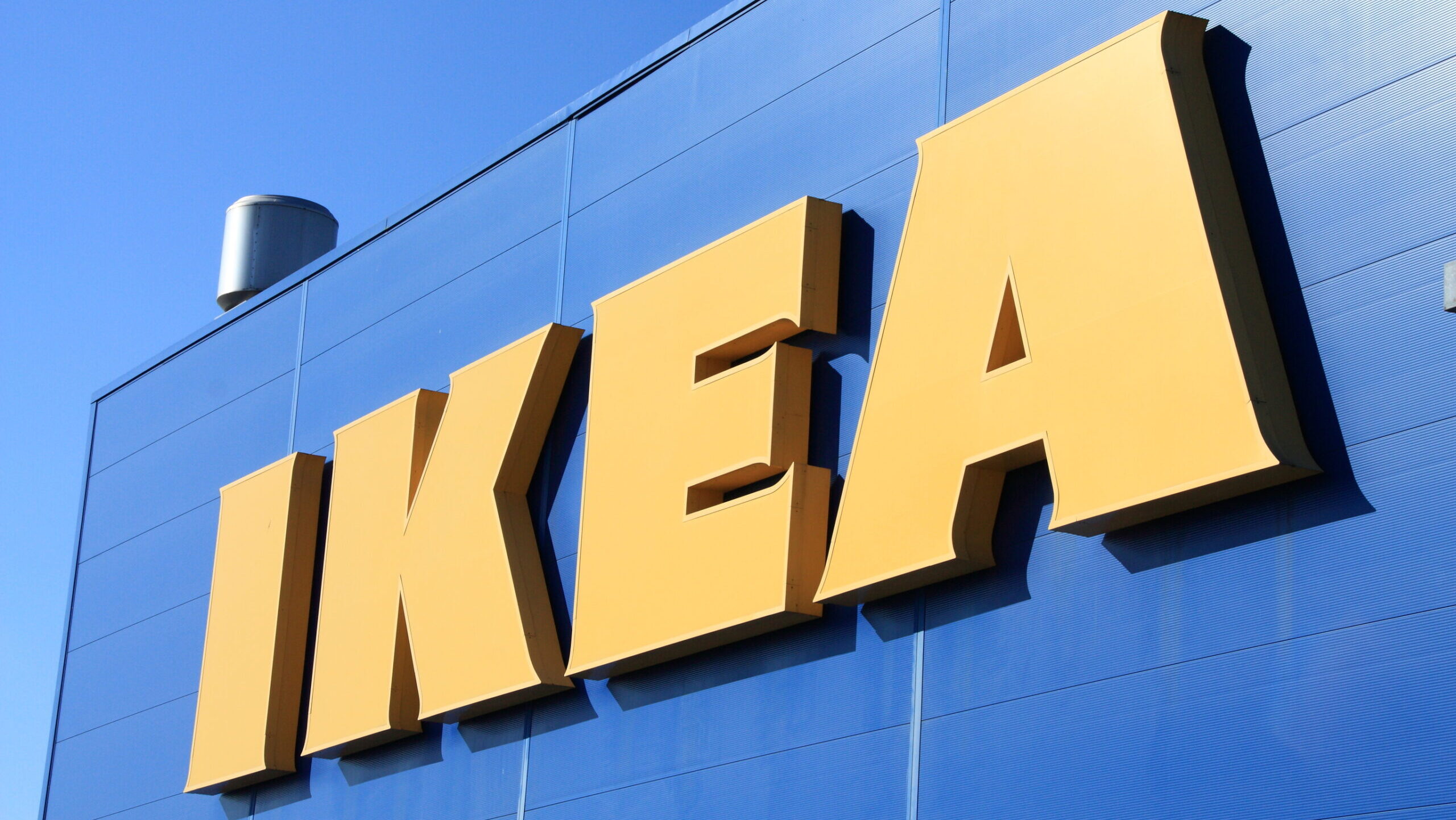 Bon fiscal lung de 4,34 metri. Câți bani a cheltuit o femeie la Ikea pe 528 de produse