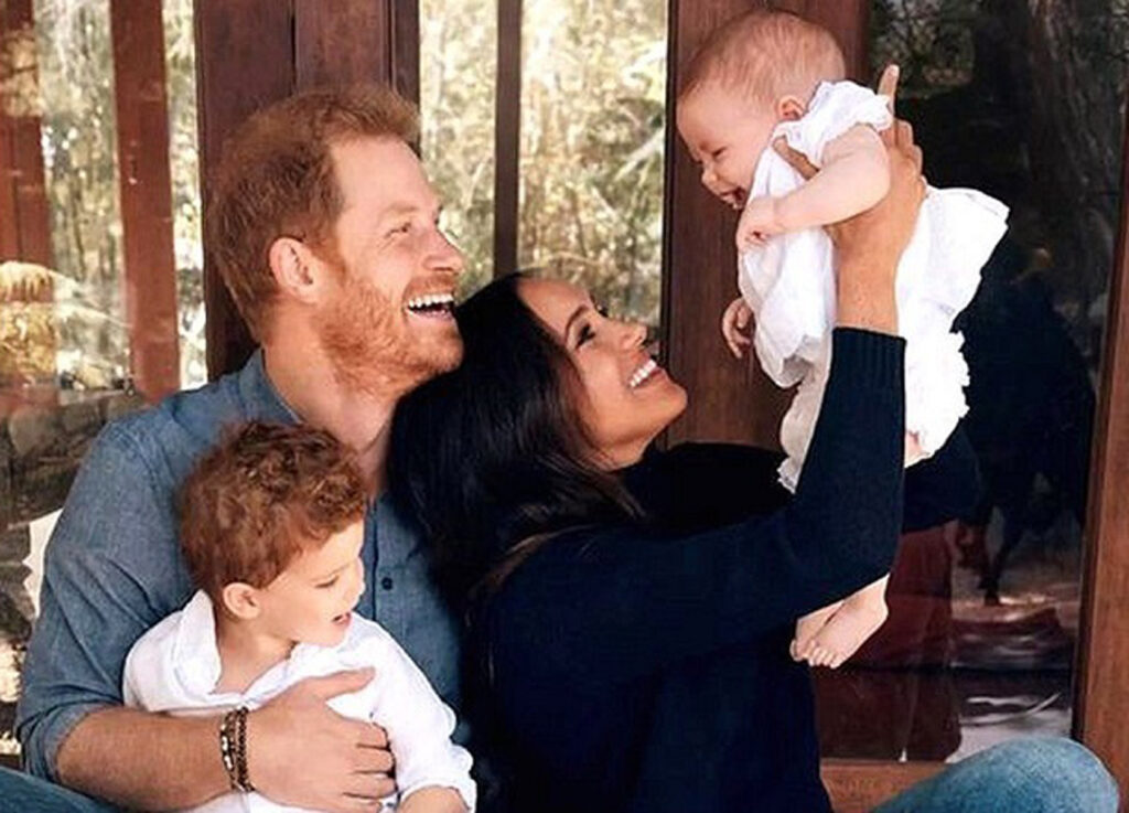 Un nou scandal în Familia Regală Britanică. Copiii prințului Harry nu au fost invitați la ceremonia de încoronare