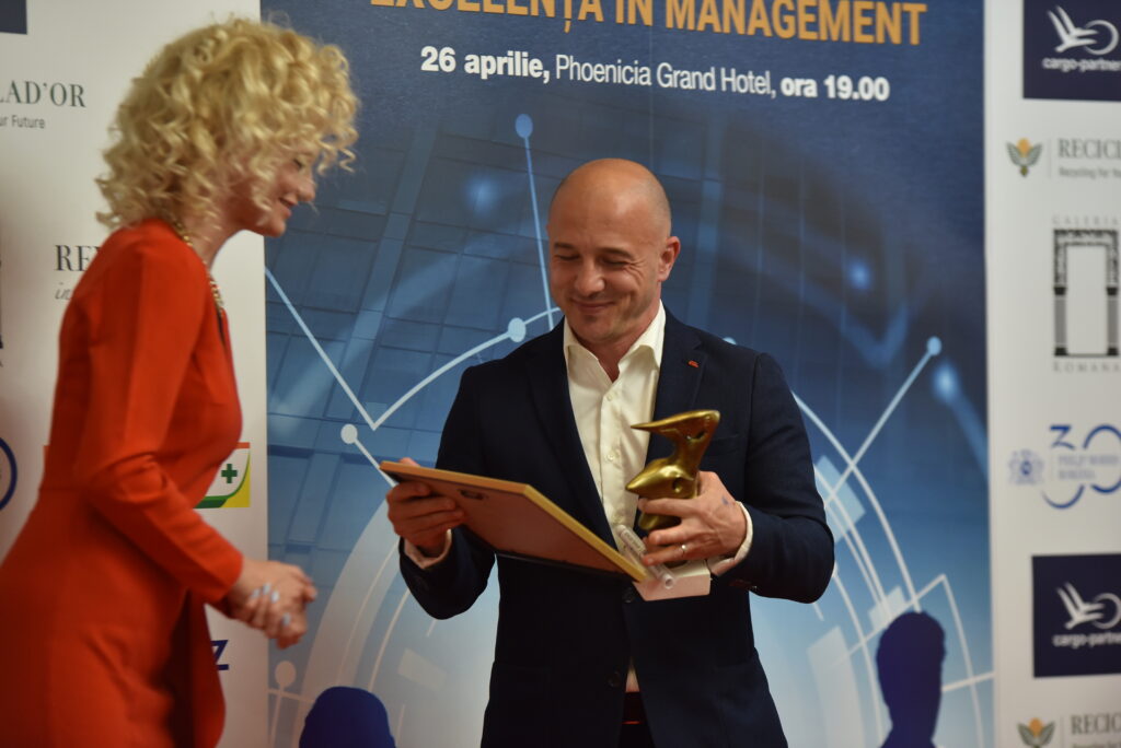 Gala Excelenței în Management: Aurelian Ștefan, Homeless Animal Hospital: „Vrem să unim România prin opt spitale și să schimbăm viețile oamenilor”