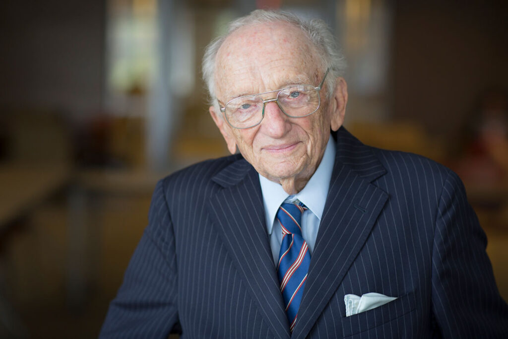 Ben Ferencz, ultimul procuror supravieţuitor al proceselor de la Nürnberg, a murit la 103 ani. Acesta s-a născut în România