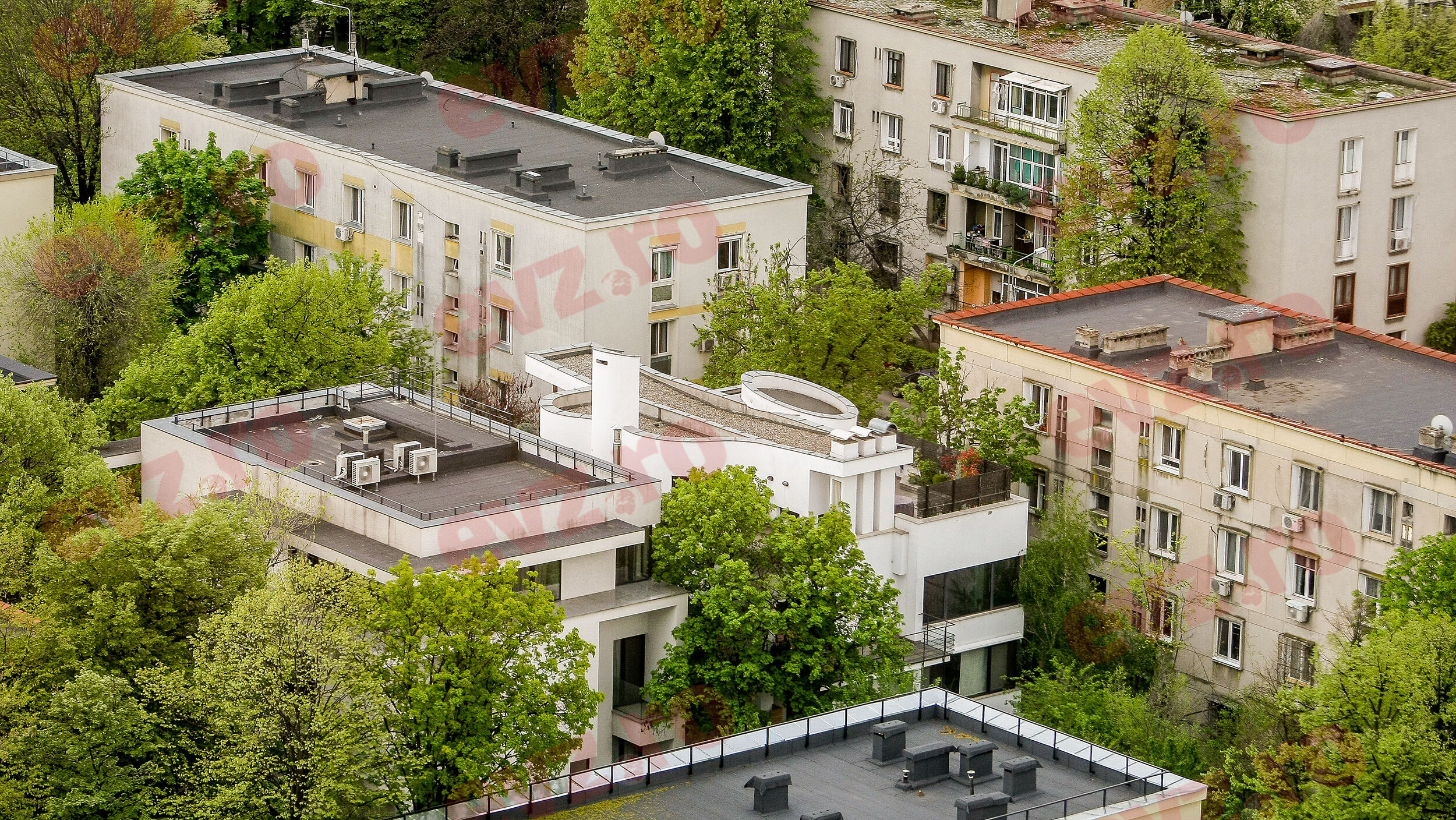 Rate mai mari la credite și locuințe mai scumpe. Cât a crescut prețul unui apartament în două zile