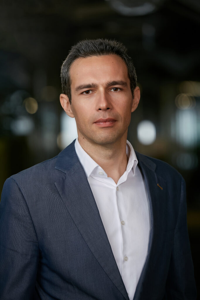 Gala Excelența în Management. Răzvan Munteanu, Mega Image: „Anul acesta, continuăm și accelerăm o serie de proiecte de digitalizare și automatizare”