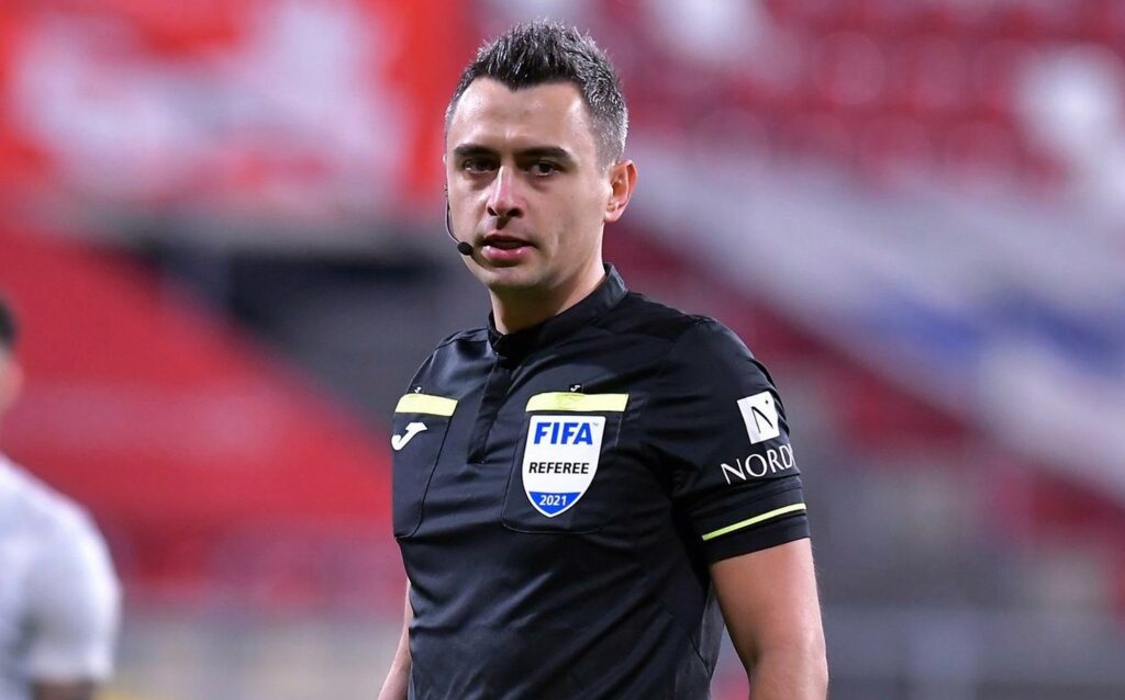 Arbitrul Horațiu Feșnic regretă că a greșit la meciul dintre FCSB și Rapid București: Ar fi meritat un cartonaș roșu