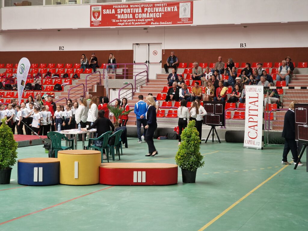 Mai mulți americani au fost prezenți la Cupa „Nadia Comăneci” de la Onești. Ce sportive au urcat pe podium