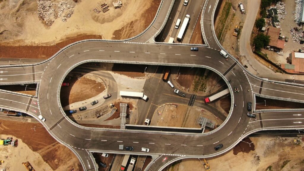 Cum se va circula pe pasajul Olteniței, care va fi deschis sâmbătă. Şoferii vor scapă de ambuteiajele din această zonă. Foto-Video