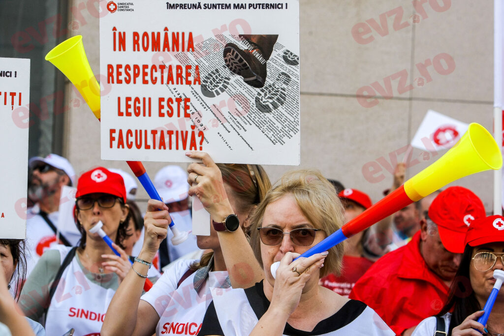 Sindicaliștii din Sănătate amenință cu grevă generală. 1.128 de medici au aderat la protestul „Demisia din contractele de gărzi suplimentare”