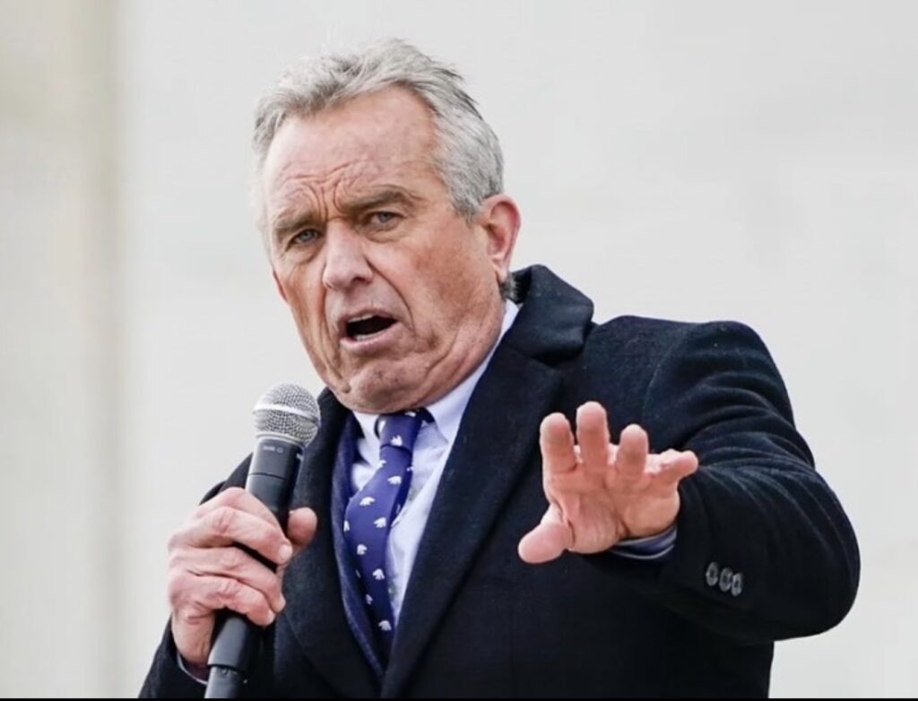 Robert Kennedy Jr. spune că "primul instinct" al tatălui său a fost că CIA l-a ucis pe JFK