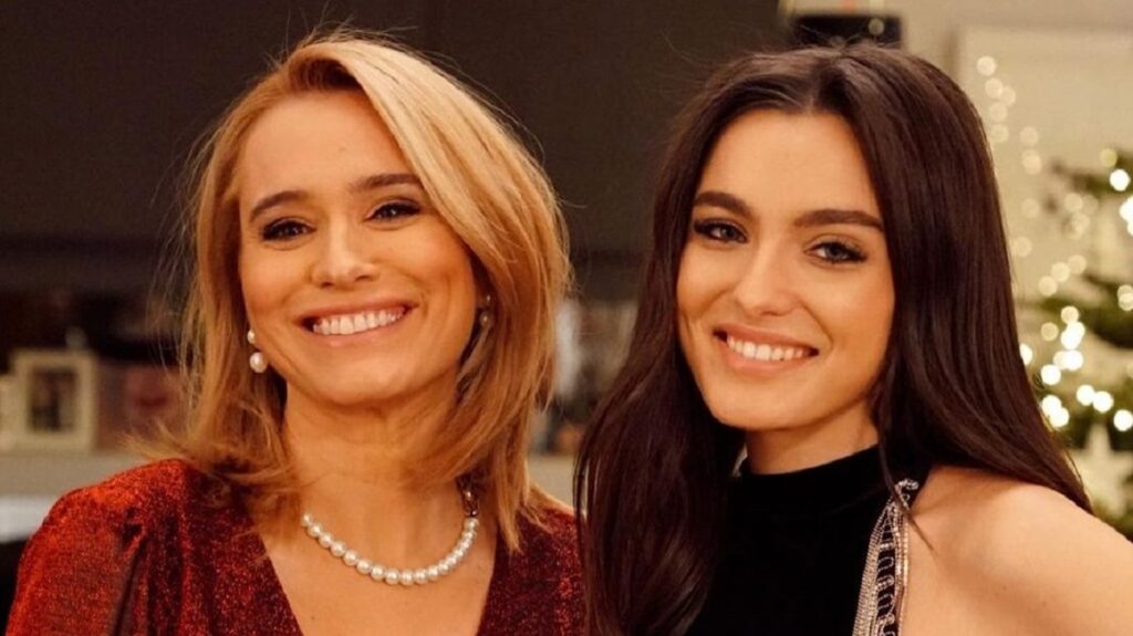 Aroganța fiicei Andreei Esca. Alexia Eram conduce o mașină mai scumpă ca un apartament