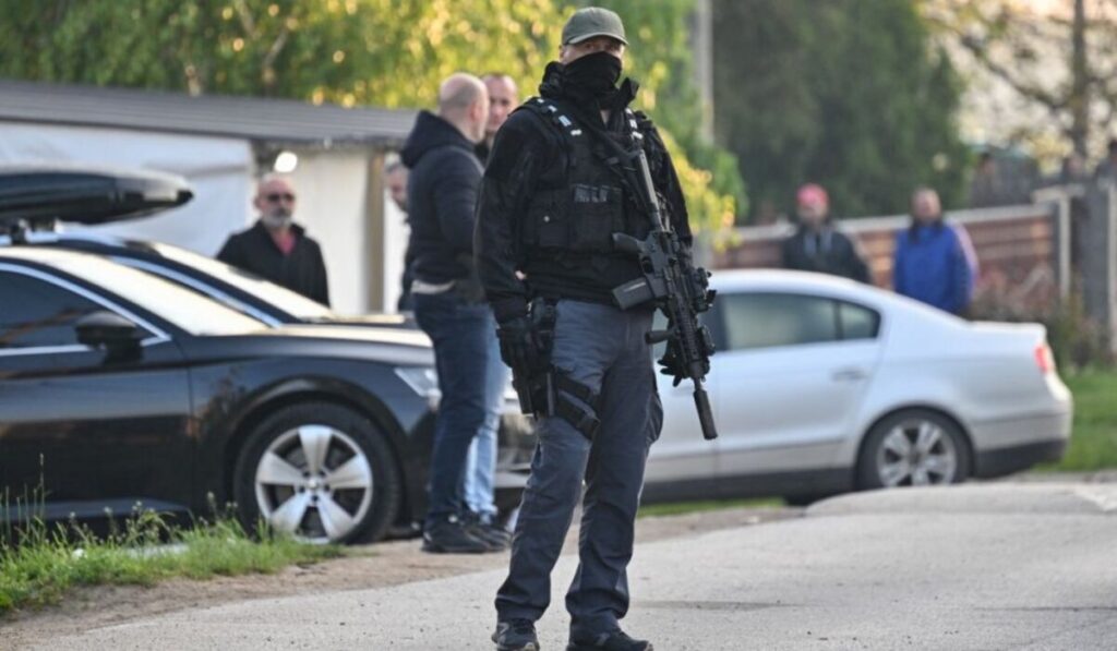 Sârbii sunt somați să predea toate armele. Crimele din ultimele zile au îngrozit Europa
