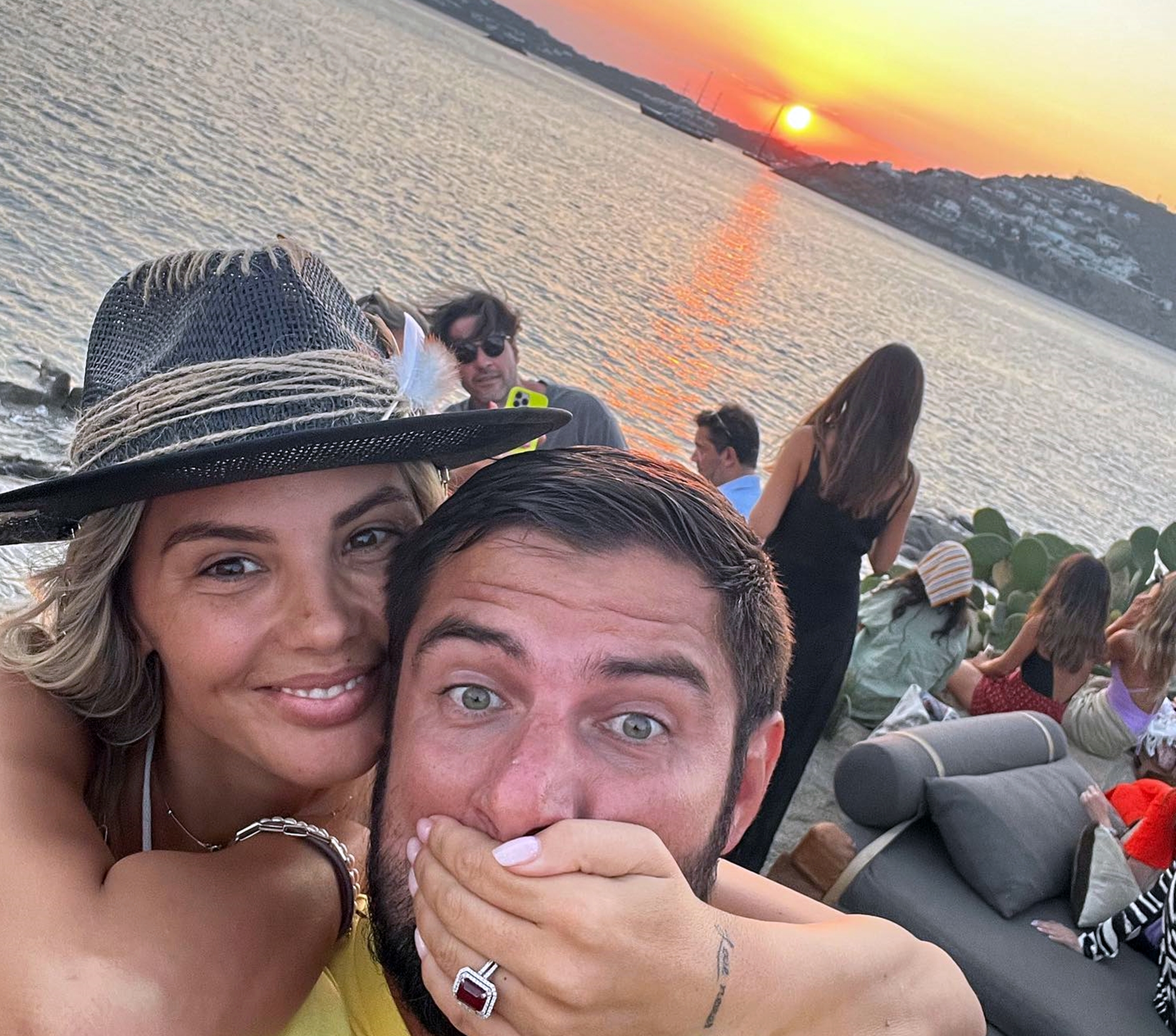 De ce i-a cerut Cazacu inelul înapoi Ramonei Olaru. Ce nu ar fi suportat