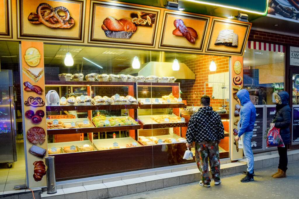 Cât costă să deschizi o covrigărie sau o cafenea în franciză? În câți ani se recuperează banii investiți