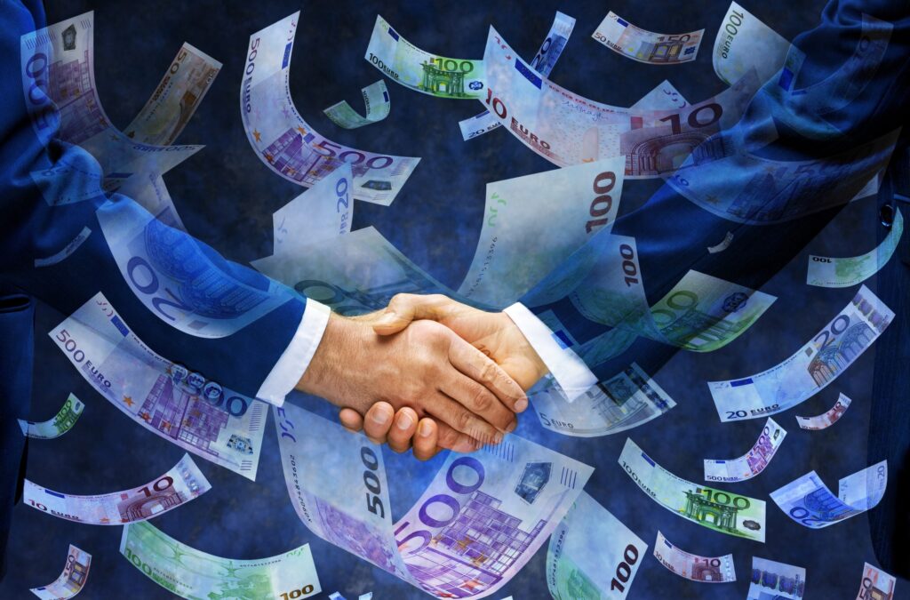 Băncile din România, acuzate de practici comerciale înșelătoare. ANPC a aplicat amenzi pentru modul cum sunt calculate ratele