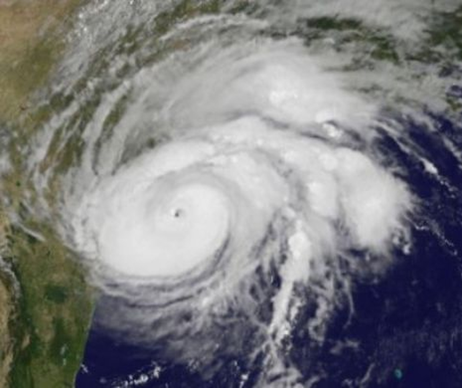 Fenomenul El Niño revine în 2026. Climatologii anunță secete și inundații