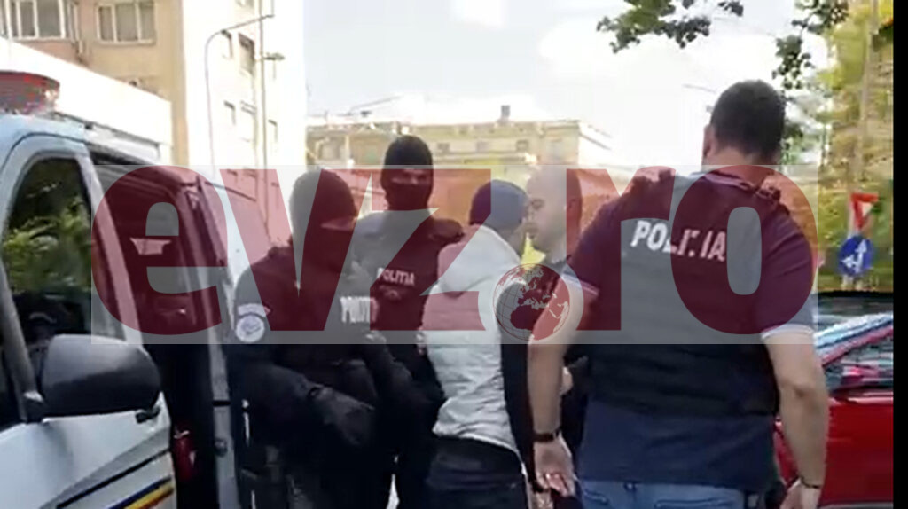 Exclusiv EVZ. Un livrator de mâncare, care spărgea biserici, a pierdut moaștele furate. Palmaresul hoțului e uimitor. Video