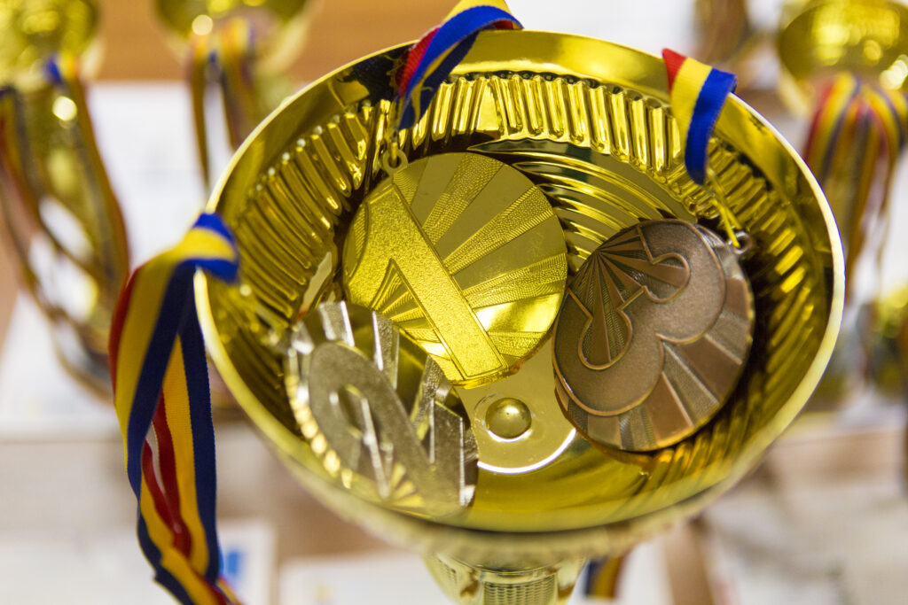 Performanță excepțională a elevilor români la Olimpiada Internațională de Fizică din Asia